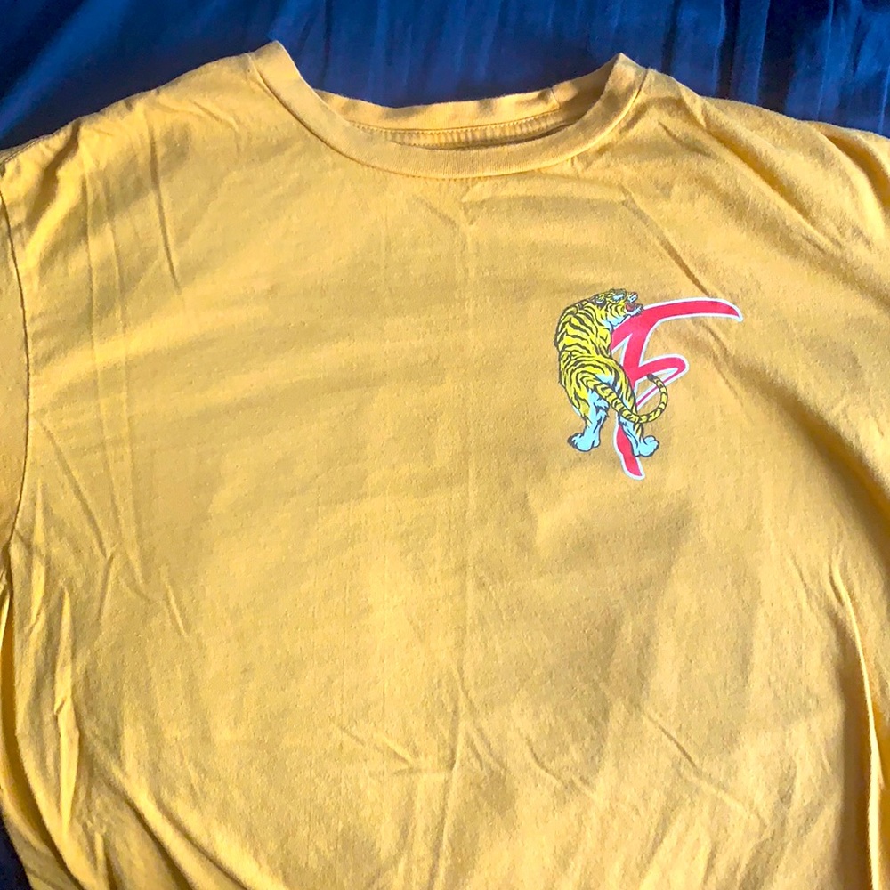 Men’s Franchise “Tiger” Cherry Blossom Graphic Tee